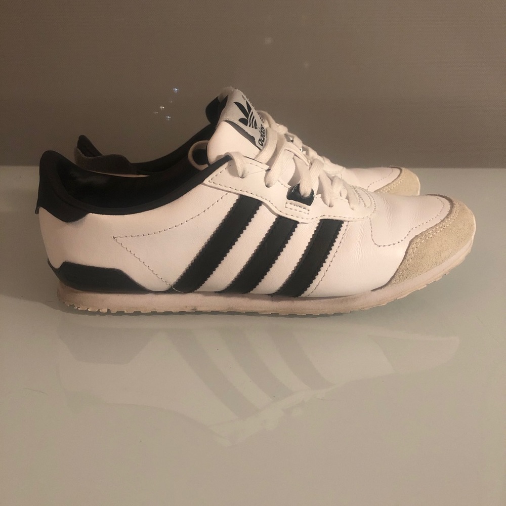 Adidas Sneakers